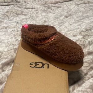 UGG Chestnut Fleece Slippers